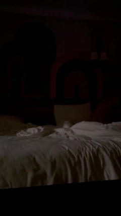 出差时在酒店自发性爱