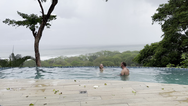 Naughty Talulah: Enam pagi mengongkek bg dan creampie dalam hujan