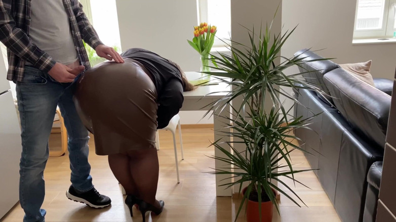 OurFetishLife: Žádný sex, ale můžeš se udělat na mé oblečení