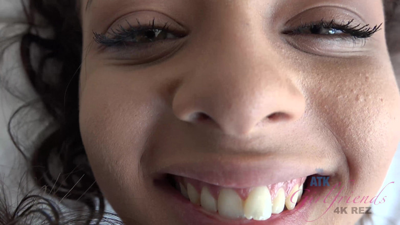ATK Fans (Girlfriends): Holly Hendrix 3/3 によるロンドンでのバーチャル休暇