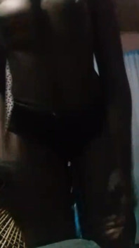 Dildoqueen Masturbating