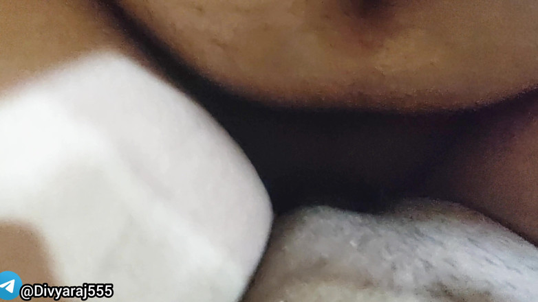 Divyaraj99: Мері Падосан