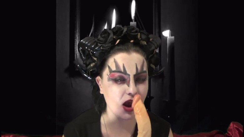 Sexy Milf: Succubus vysává vaše sperma JOI kouření