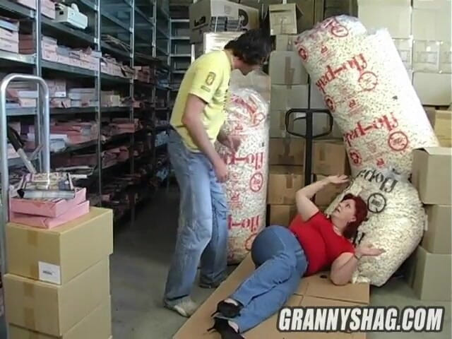 Granny Shag: Katie, osobista tarta szefa