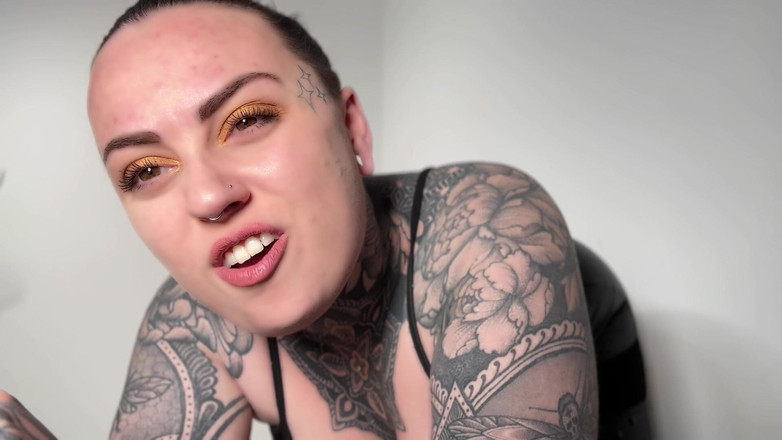 Miss Valentina: Des baby-sitters pètent, humiliation