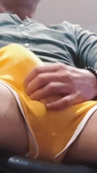 Ma voisine a besoin de sexe sans capote