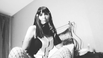 Eva Latexxx: Соло госпожи БДСМ, страпон, большой черный член в латексе, милфа в черном белом