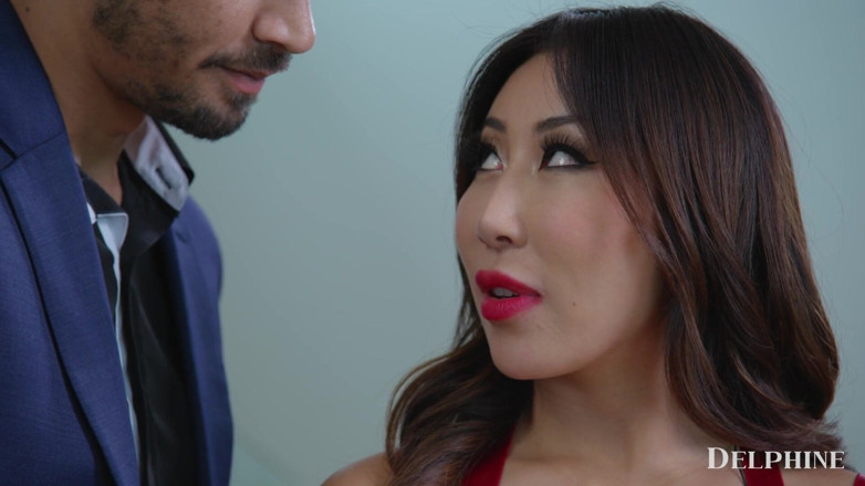Delphine Films: Nicole Doshi Unleashed: การดูดติดแน่น (ตอนที่ 2)