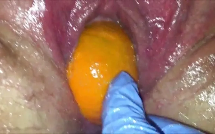Fat House Wife: Wife tight pussy gets destroyed &amp; stretched by massive apples &amp; oranges...
