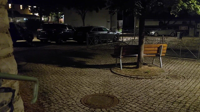 sweetfeet29: Aceite en el barrio desnudo