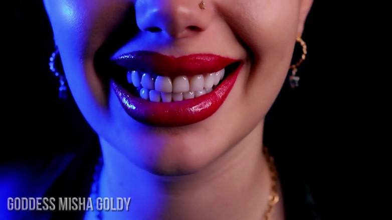 Goddess Misha Goldy: Zobacz, jak łatwo zamieniam cię w moje wrażliwe wargi zombie