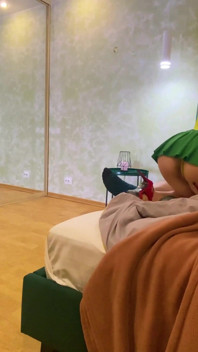 淫荡的放荡被老胖男人操逼