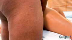 Cumbizz: Sarı Burger Üniversite Öğrencileri BBC'de Kızak Oldu