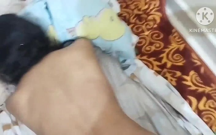 Junglegirl1: Přítel se mnou šuká zezadu