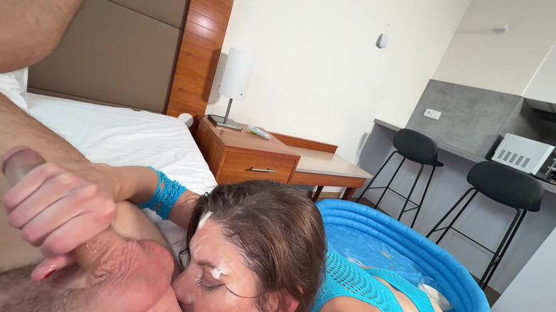 Fantom Videos: Il fantasma Ep. # 16 Alice Maze Pisciare Bere Toilette Puttana, Scopata...