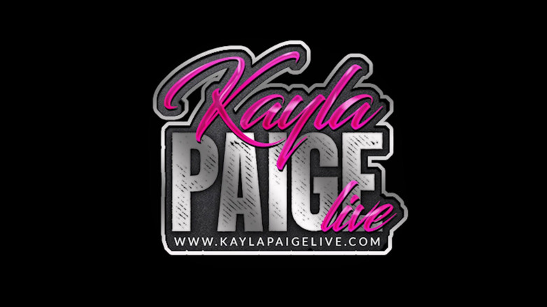 Kayla Paige: Fată sexy cu instrucțiuni de masturbare cu Carmen Valentina și Kayla...