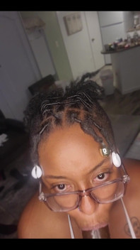 爱我吮吸鸡巴的脸
