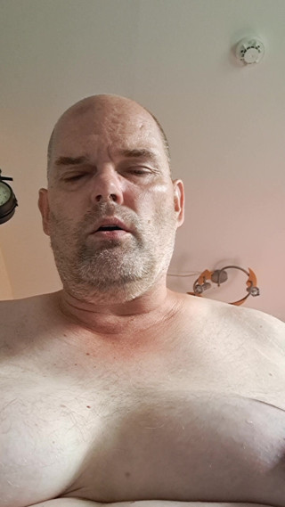 Fickspecht: The Bitch Is Fingering Again