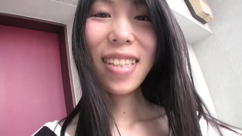 Japan Lust: La figa pelosa della milf giapponese magra vuole essere riempita...