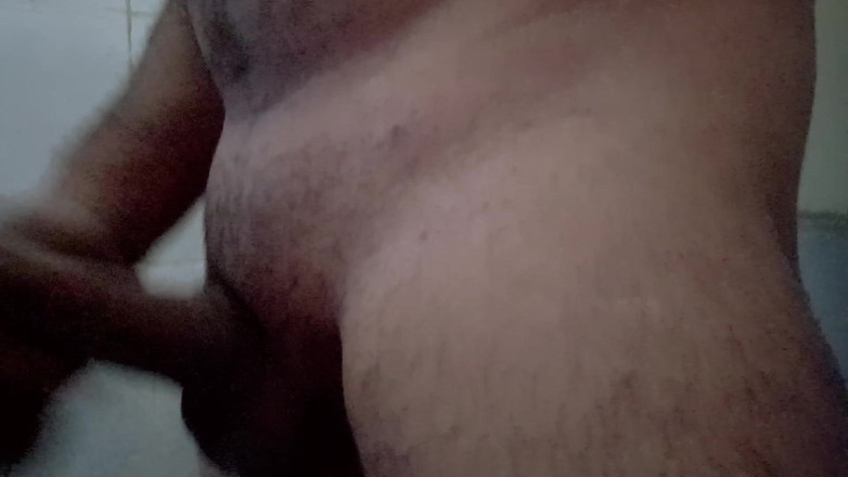 siyasingerporn: Réel, masterbat dans la salle de bain