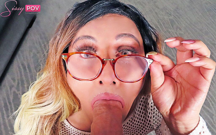 Pure TS and Becoming Femme: Tamara se učí anglicky, zatímco je oblečená