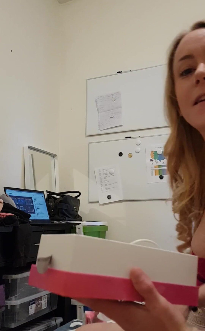 Michellexm: Анальний секс, мій другий раз буде важче з анальними іграшками і вібрує в мою дупу