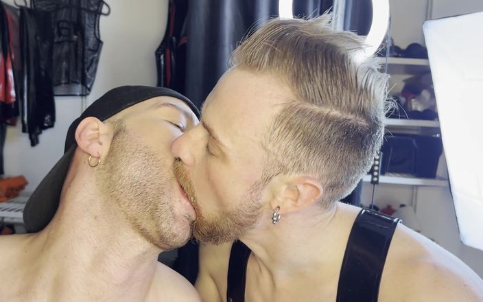 Latino4cumsluts: Double Cock, Double Sténání: Mrdková děvka použitá dominantními topy