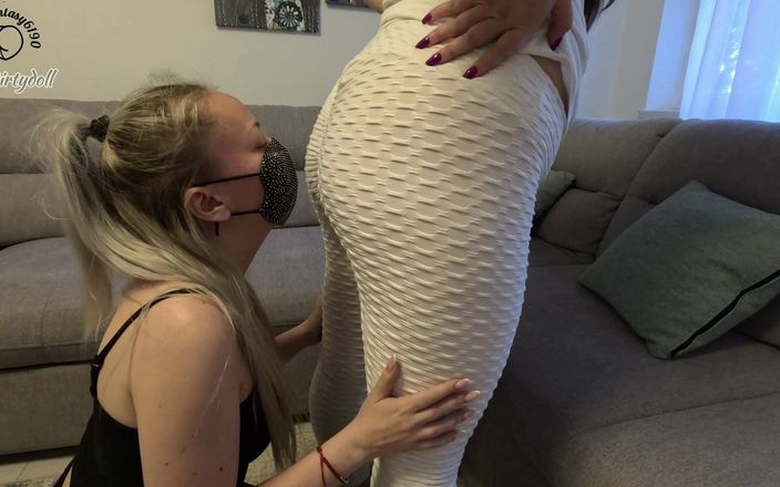 Your fantasy studio: Îngropă-ți fața în Fundul meu mare bestie și miroase pârțurile mele puturos