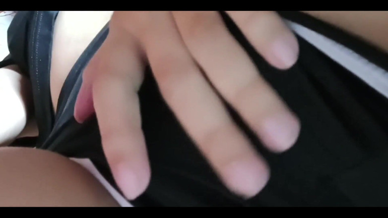 Yulieth Gomez: 18 anos, meia-irmã fodida de pijama, ela está triste porque...