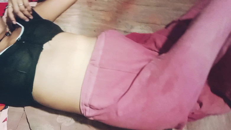 Meenashki Devi: Video porno kakak ipar desa india