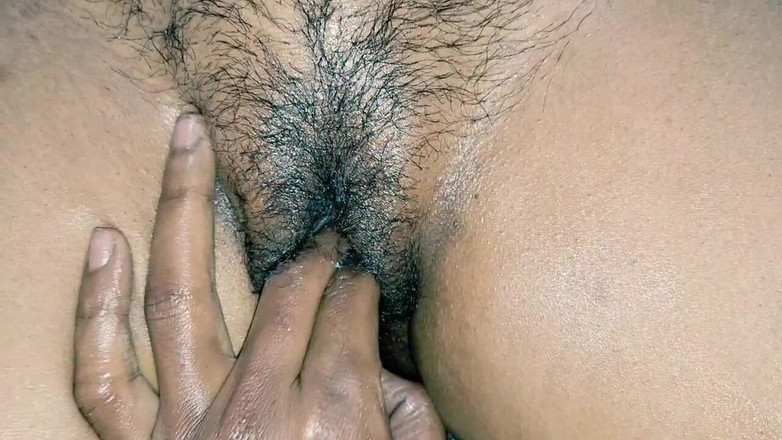 hot suman: 私の同僚のスーマンは休日に私とセックスしたい