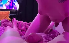 Lộn xộn, ồn ào, luộm thuộm cho một cô gái chuyển giới khác