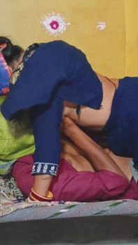 Quente indiana meia-irmã em direito e cunhada em sexo quente