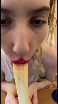 Vibrator care i-a supt sperma lui Elza