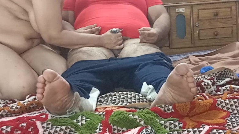 aliabegum: Saya pancut ke dalam adik tiri kawan baik saya dan...