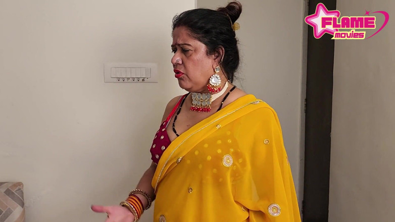 DesiHeat Studio: Mim Bhabhi seks met Desi oude man hardcore-seks