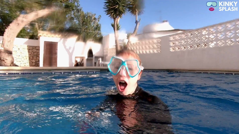 UKCuteGirl Lucy Lauren: Wetsuit Underwater Dildo Blowjob - Neoprene Masked Suck Slut