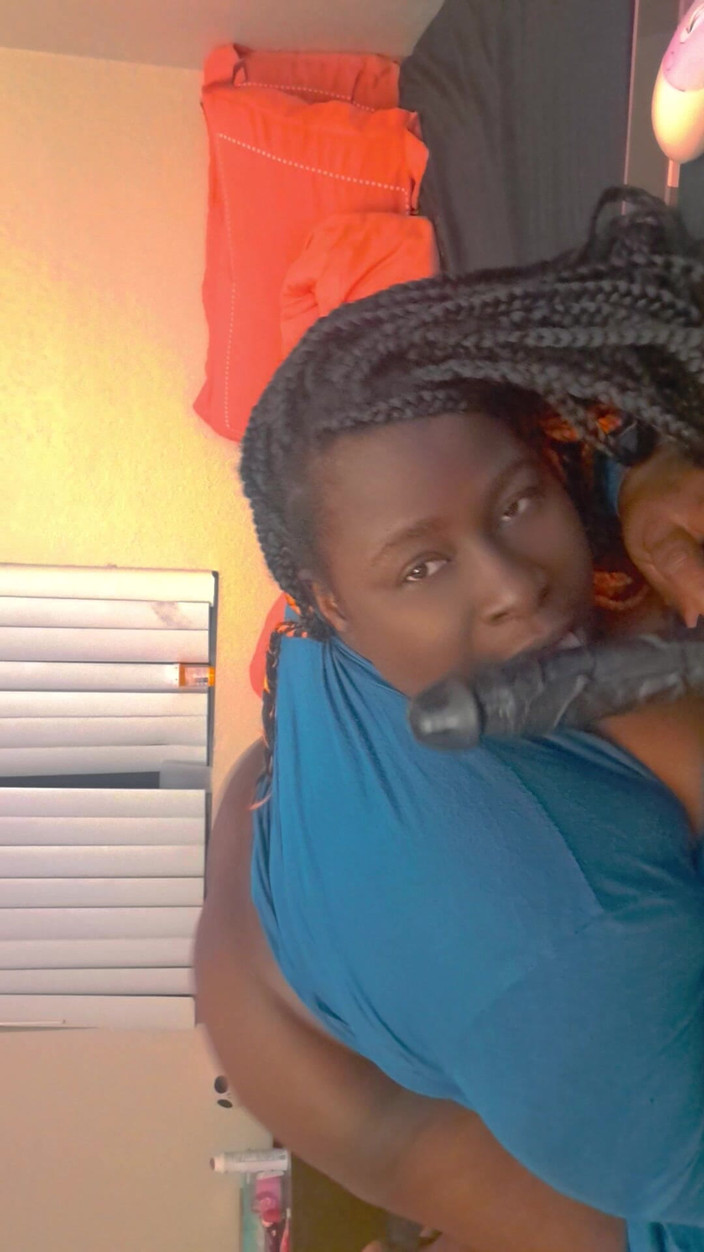 AngelMoca: Pozwól mi głębokie gardło tego kutasa