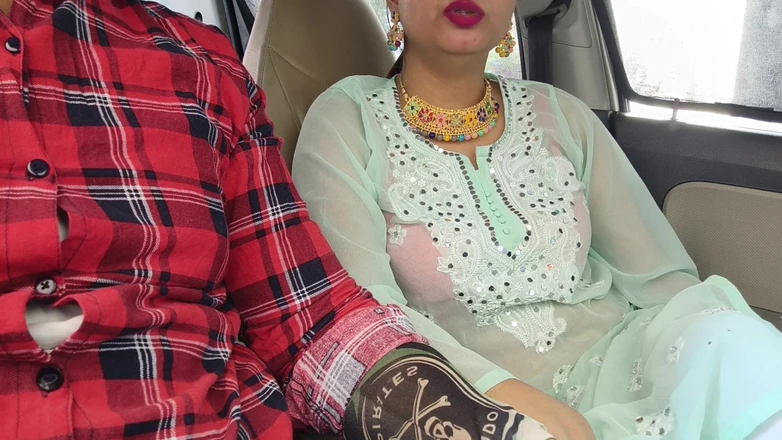 Hornycouple149: Scopata per la prima volta in auto con una bella...