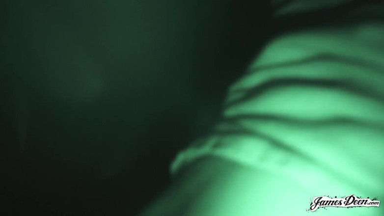 James Deen: Manson viene scopato duramente in auto con James Deen