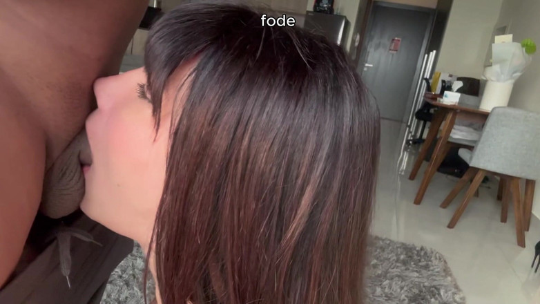 Agatha Lyra: Recunosc că am o poftă pentru cei care au ejaculare...