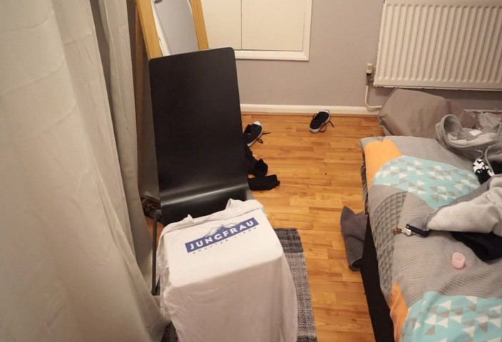 Amadeus: Lavorando il cazzo dopo la palestra