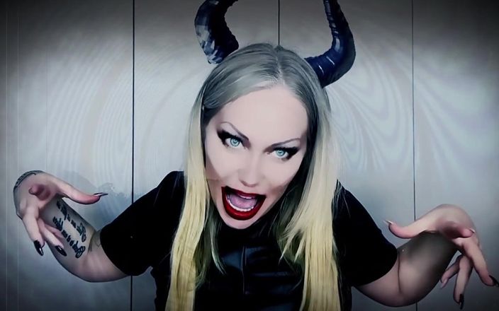 Goddess Misha Goldy: Ürpertici CEI haftası! Benim için her gün süt ve yut...