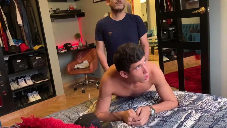 The Substance: Amatör heteroseksüel üçlü seksin yeni açısı