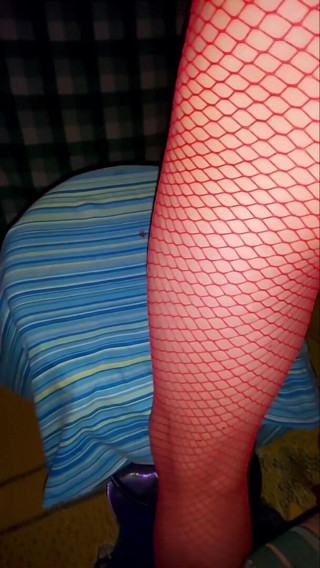 Lizzaali: Cumscene dalam psntyhose jala merah dan lovesense