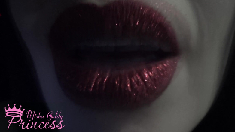 Goddess Misha Goldy: The most mesmerizing lipstick