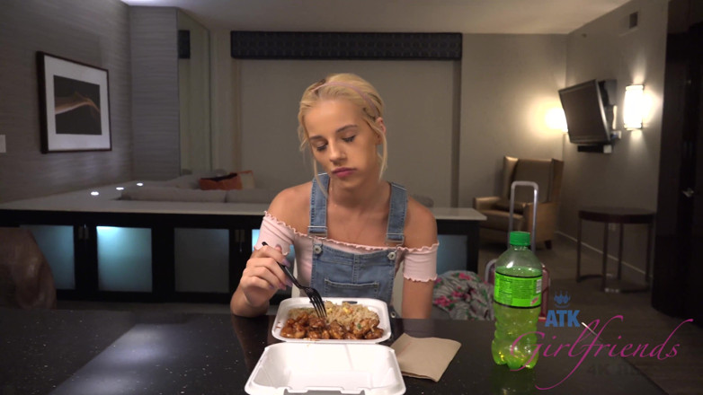 ATK Fans (Girlfriends): Virtual vacation in Hawaii with Bella Rose part 1