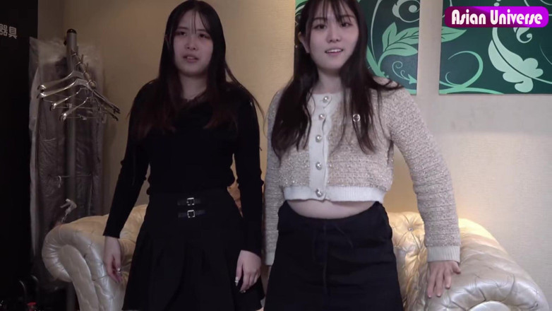 Asian cutie: Deux meilleures amies se déchaînent dans un trio chaotique qui...