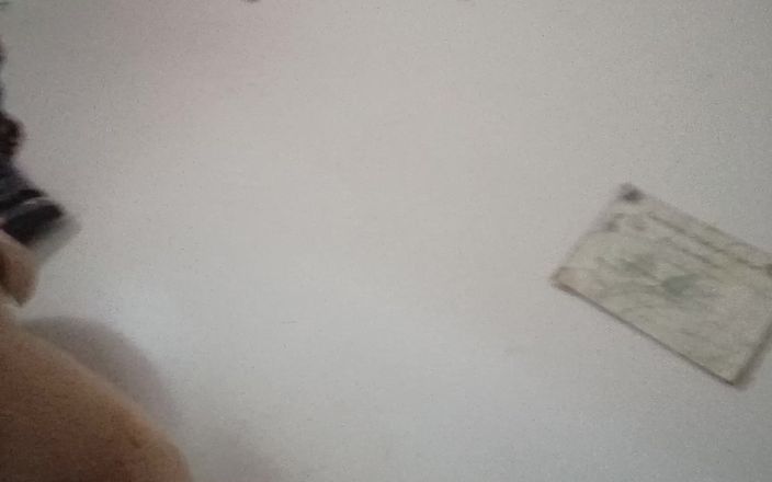 MzzSpontaneousFreak: Przyjdź grać z tą owłosioną ciasną cipką