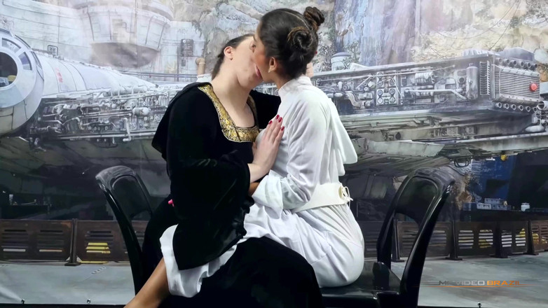 FetishKing: Kissing Star Whores - Perfect Kisses and Top Girls